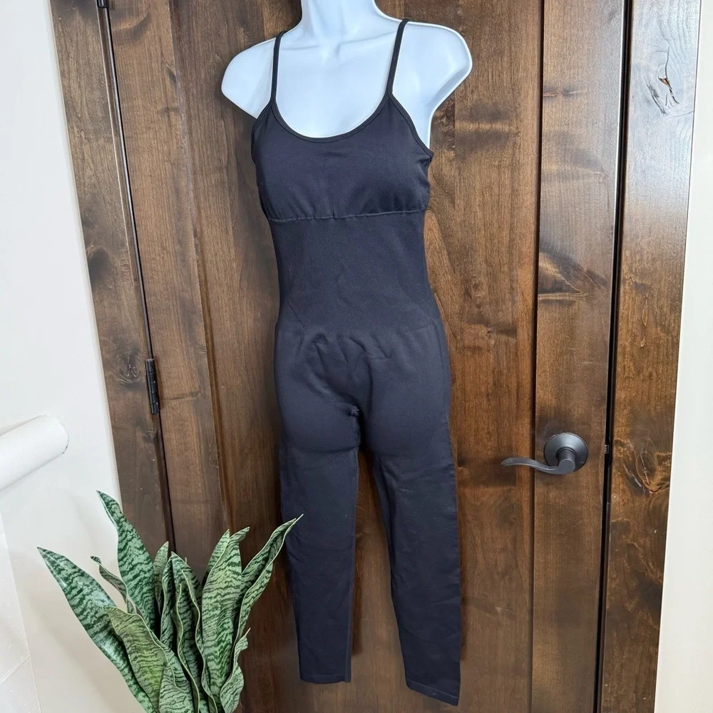 NWOT Black Womens full Bodysuit workout attire jumpsuit spaghetti strap yoga gym